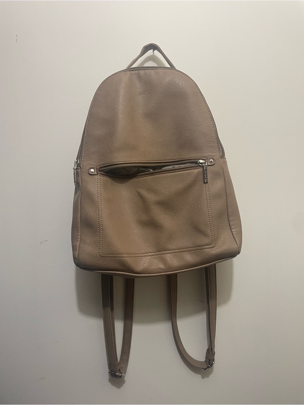 ROOTS Tan Backpack - Picture 2 of 13